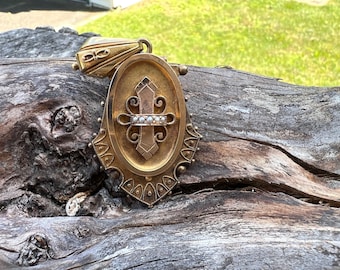 Victorian Locket, Victorian Locket Gold, Yellow Gold Locket, Pearl Locket, Antique Locket