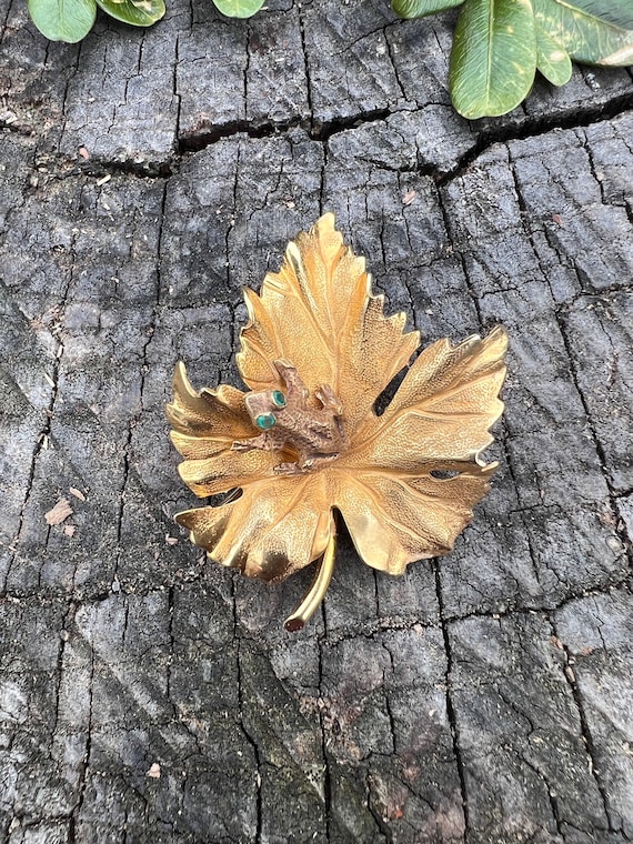 Maple Leaf Pendant, Gold Frog Brooch, Maple Leaf … - image 6
