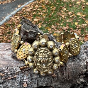 Victoriaanse armband, armband leeuw, armband madeliefje, antieke leeuw armband, armband bloemen, dierensieraden afbeelding 2