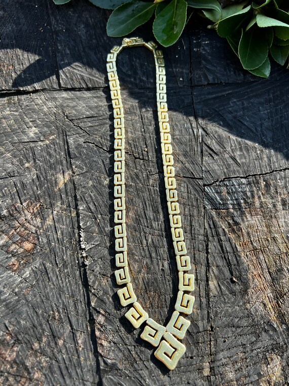 V Shape Gold Necklace, Gucci Link Nekclace, Yello… - image 4