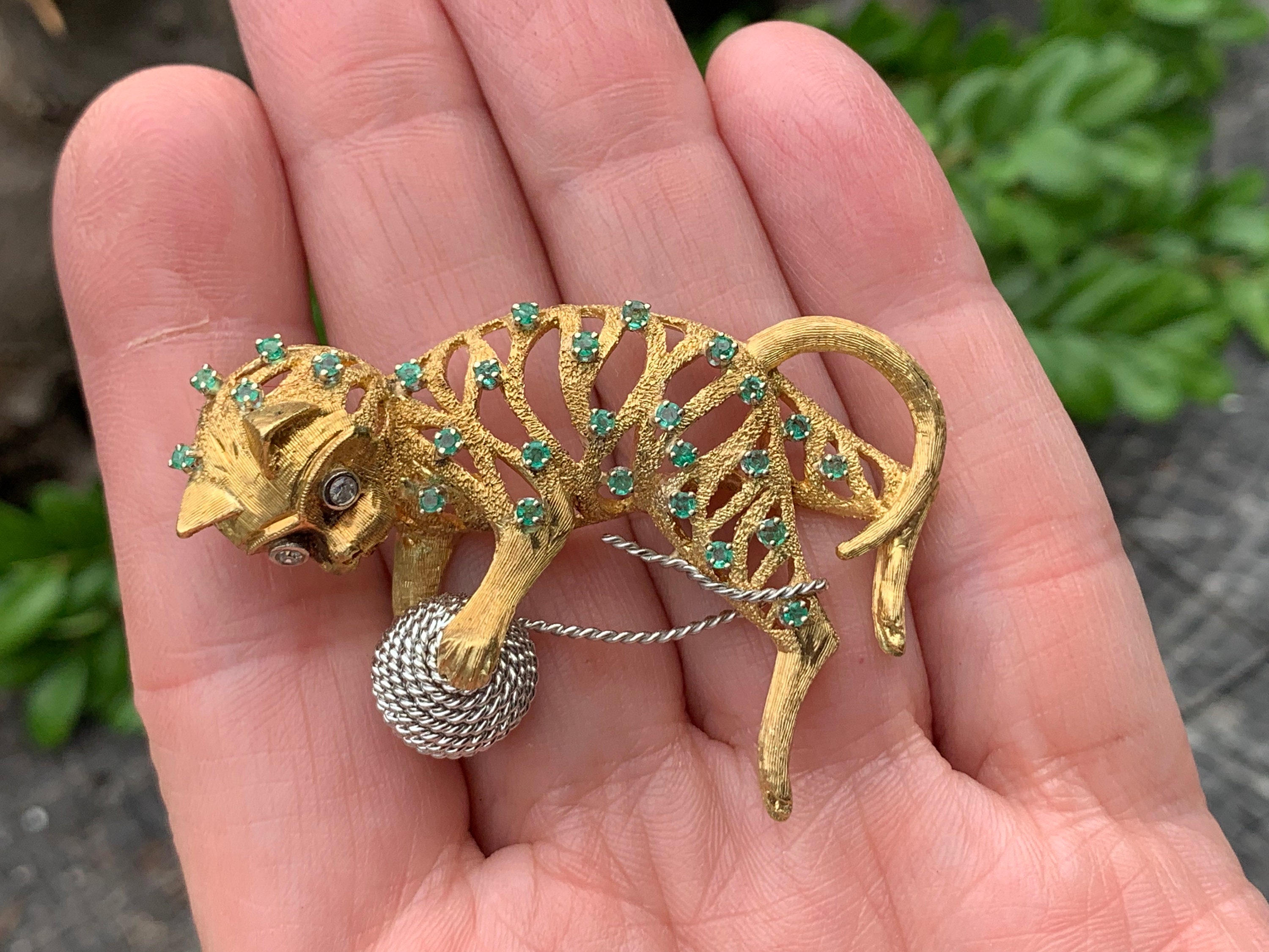 Yellow Gold Emerald Cat Pin Gold Cat Gold Cat Brooch 