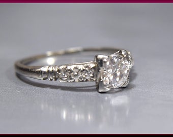 Anillo de compromiso con diamantes Art Déco. Anillo de compromiso con diamantes antiguos y diamantes de talla europea antigua. Anillo de bodas de platino.