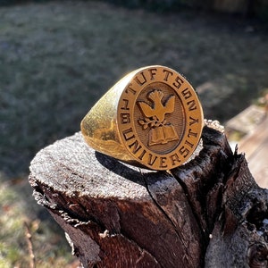 Tufts University Signet Ring, Tufts Signet Ring, Gold Tufts Ring