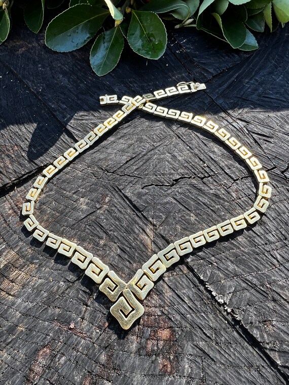 V Shape Gold Necklace, Gucci Link Nekclace, Yello… - image 5