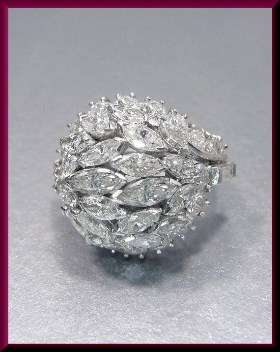 Female diamond cocktail best sale rings