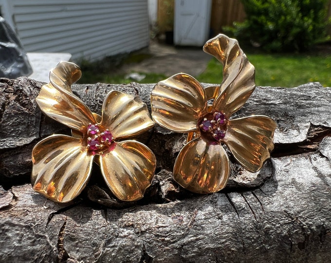 Gold Flower Earrings, Ruby Flower Earrings, Gold and Ruby Earring