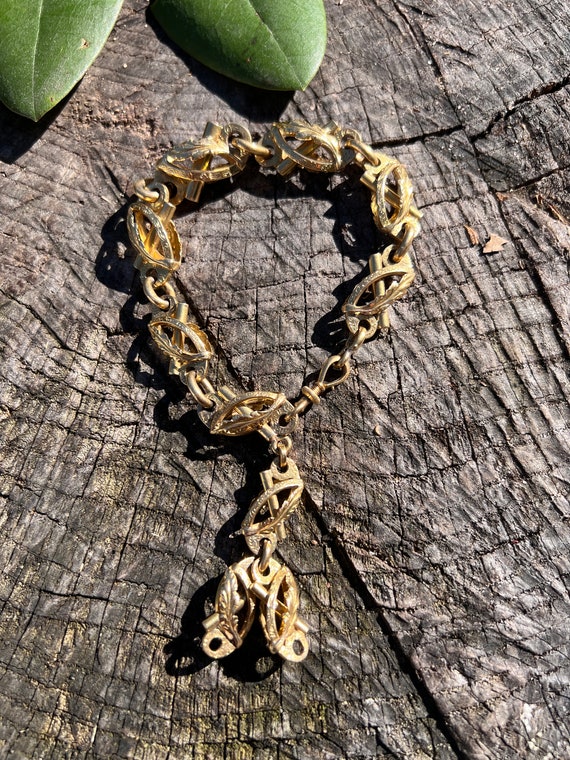 Classic Golden Bracelet