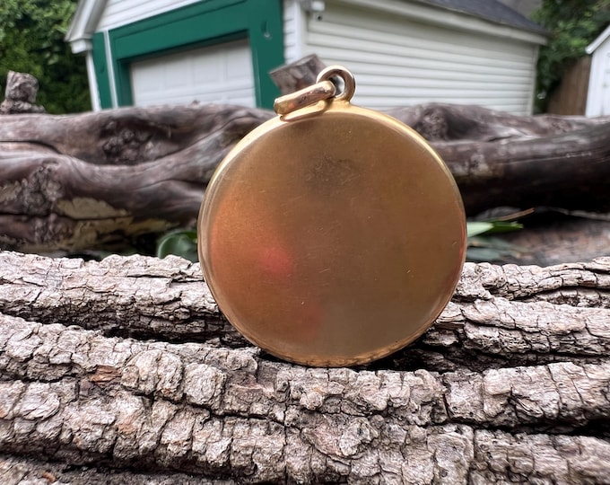 Gold Victorian Locket, Antique Gold Locket, Yellow Gold Locket, Round Locket