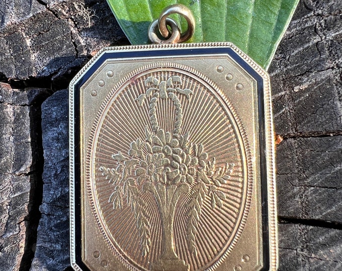 Victorian Locket, Victorian Locket Gold, Yellow Gold Locket