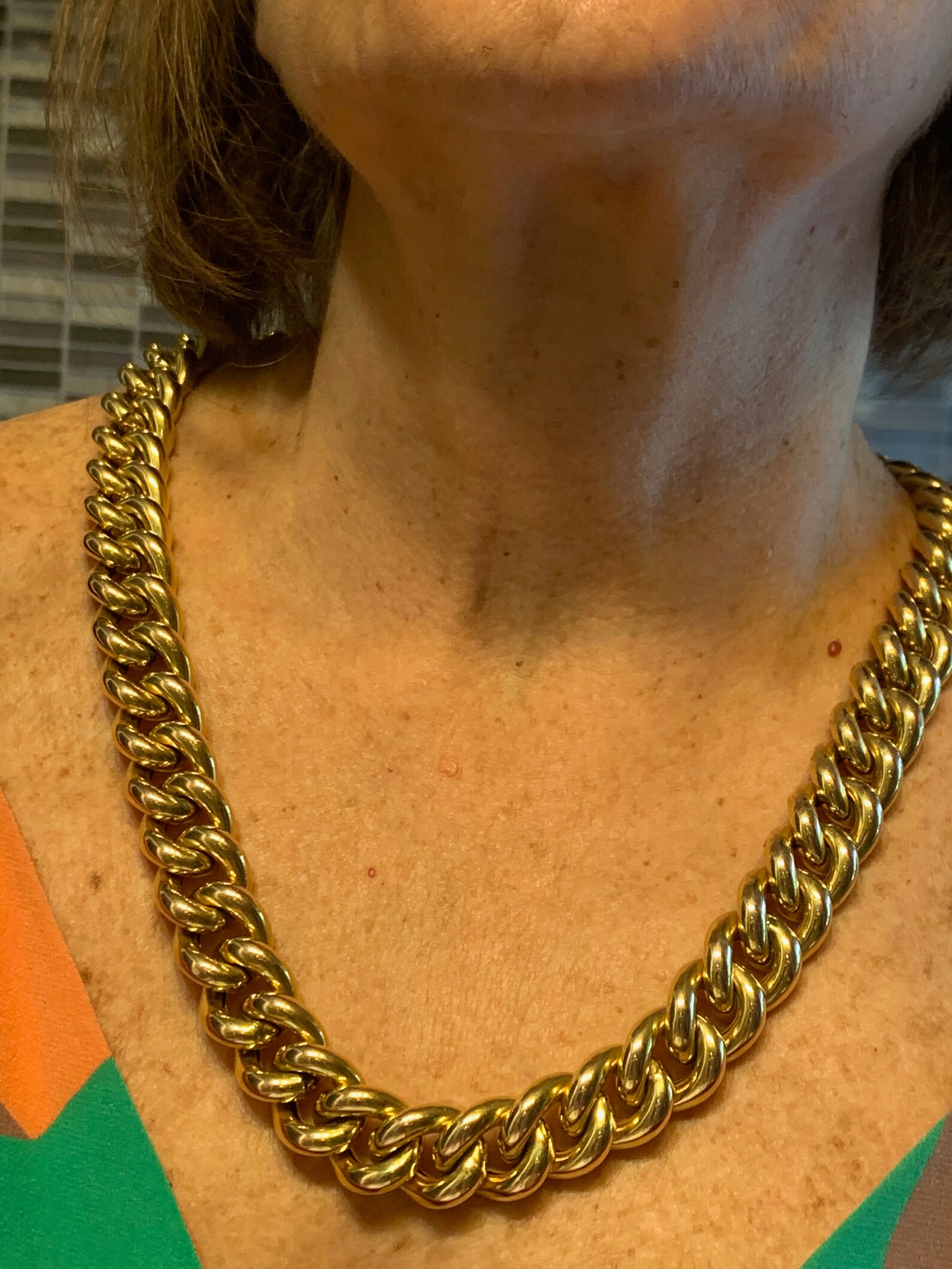 Thick gold choker Clearance