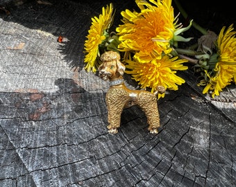 Gold Poodle Brooch, Vintage Poodle Brooch, Gold Poodle Pin. Dog Brooch, Poodle Jewelry, Dog Jewelry, Poodle Pendant, Poodle Gifts