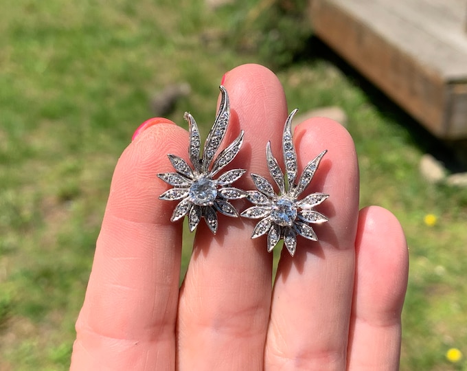 Diamond Cluster Earrings, Bridal Earrings, Diamond Studs, Wedding Jewelry, April birthstone, Bridal Jewelry