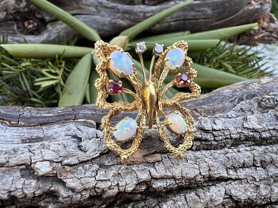 K18 18金　蝶デザイン　ブローチ 18K蝶々ブローチ♡ 18K 蝶々ブローチ K18 蝶デザインブローチ 18金