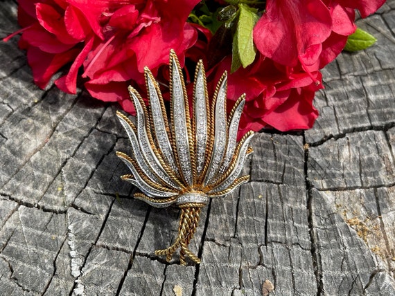 Diamond Flower Brooch, Gold Flower, Diamond Flowe… - image 2
