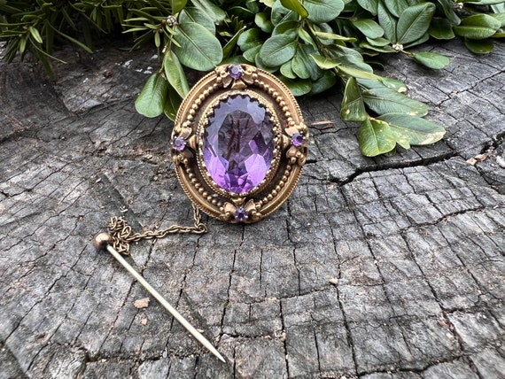 オプションブローチ