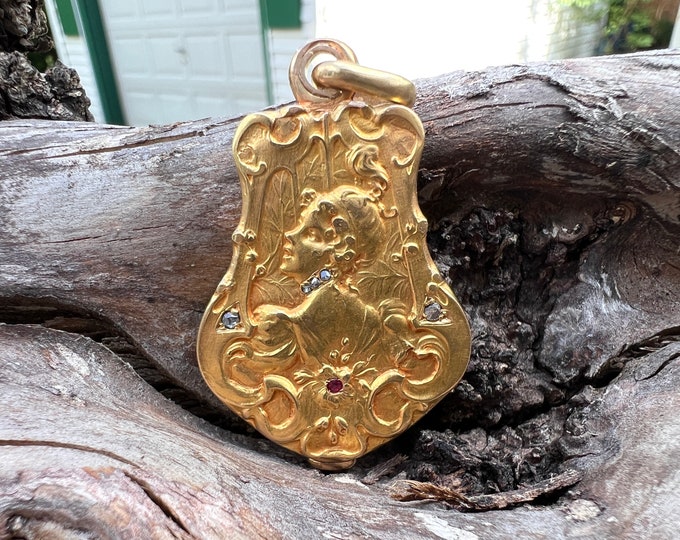 Art Nouveau Locket, Antique Locket, Gold Lady Pendant, Victorian Locket