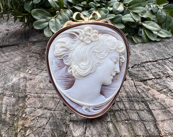 Edwardian Conch Shell Cameo: 14k Gold Pendant Brooch