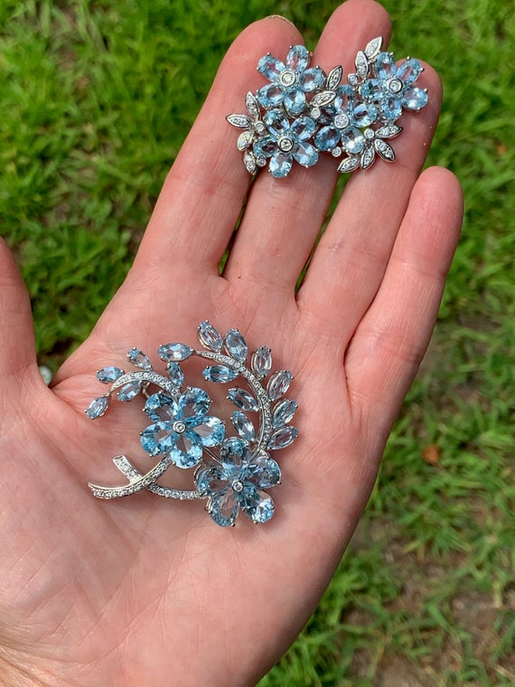 Blue topaz brooch sale