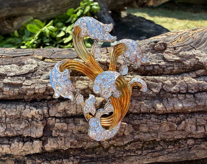 18K Yellow Gold and 5.00 Ct Diamond Abstract Floral Brooch