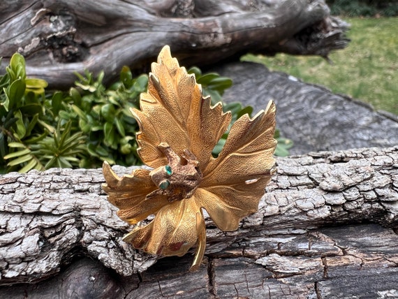 Maple Leaf Pendant, Gold Frog Brooch, Maple Leaf … - image 2