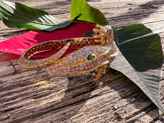 Vintage 18k Gold Diamond Alligator Bangle Bracele… - image 1