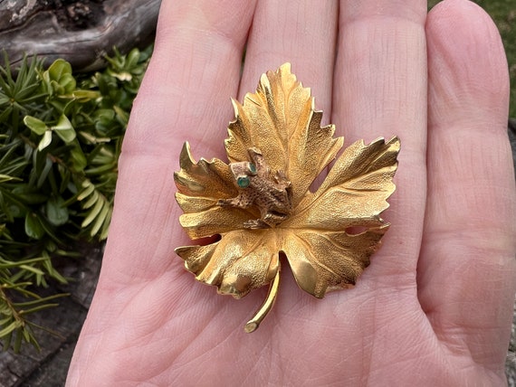 Maple Leaf Pendant, Gold Frog Brooch, Maple Leaf … - image 9
