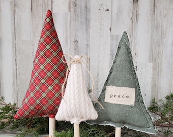 Set di 3 alberi di Natale in tessuto, albero di Natale a quadri rossi, decorazioni natalizie in stile fattoria, decorazioni natalizie con ticchettio rosso, decorazioni invernali per il camino