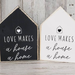 Holz Haus Zeichen / Familienname Zeichen / Liebe macht ein Haus ein Haus Zeichen / Haus Form Zeichen / tiered Tablett Zeichen / Home Zeichen