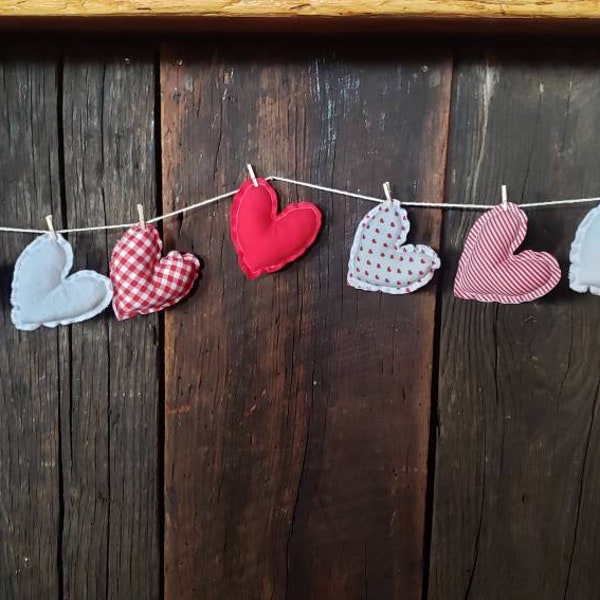 Valentine Red Heart Garland / Valentines Day Decor / Fabric Heart Garland / Plush Hearts