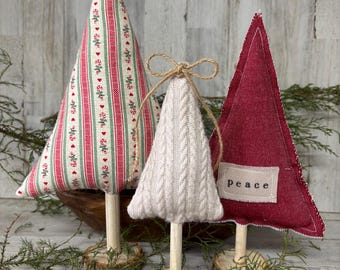 Set di 3 alberi di Natale in tessuto, albero di Natale con ticchetta, decorazioni natalizie in stile fattoria, albero di Natale con ticchetta rossa, vassoio natalizio a più livelli