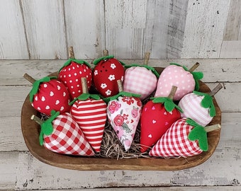 Fragole in tessuto, decorazioni primaverili in fattoria, vassoio per fragole, riempitivo per fragole, fragole di peluche, bar primaverile