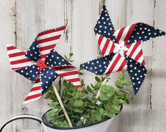 Patriotic Fabric Pinwheels / Farmhouse Patriotic Flags / Patriotic Pinwheels / Memorial Day Decor / 4th July decor / Tiered Tray Decor