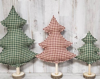 Set med 3 röda och gröna rutiga julgranar, lantlig juldekoration, julmantel, flerskiktad bricka för jul, lantlig mantel