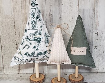 Set di 3 alberi di Natale in tessuto, albero di Natale con ticchetta, decorazioni natalizie in stile fattoria, albero di Natale con ticchetta rossa, vassoio natalizio a più livelli