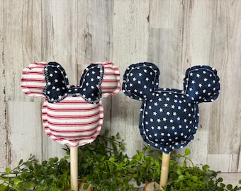 Vaterländisches Mickey und Minnie Dekor / Juli Disney inspiriertes Dekor / Disney inspiriertes abgestuftes Tablett / Mickey Dekor / Minnie Dekor / Gedenktag