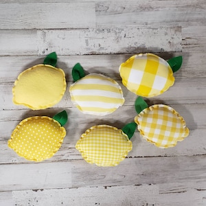Limones de tela / Decoración de cocina con limones / Decoración de verano / Bandeja de limones / Viñetas de limones / Decoración de limones de primavera / Limón de peluche