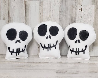 Halloween Fabric Skulls / Halloween Tiered Tray / Fall Bowl Filler / Halloween Filler / Halloween Tiered Tray Decor / Halloween Bowl Filler