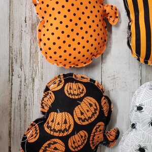 Set of 4 Halloween Fabric Pumpkins / Halloween Pumpkin Decor / Halloween Decor / Hocus Pocus Tiered Tray Decor / Halloween Bowl Filler image 4