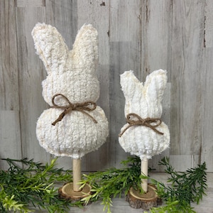 Gebroken witte chenillekonijn / chenilledecor / paasmanteldecor / boerderij paasdecor / lentedecor / neutraal Pasen / laag ladevuller