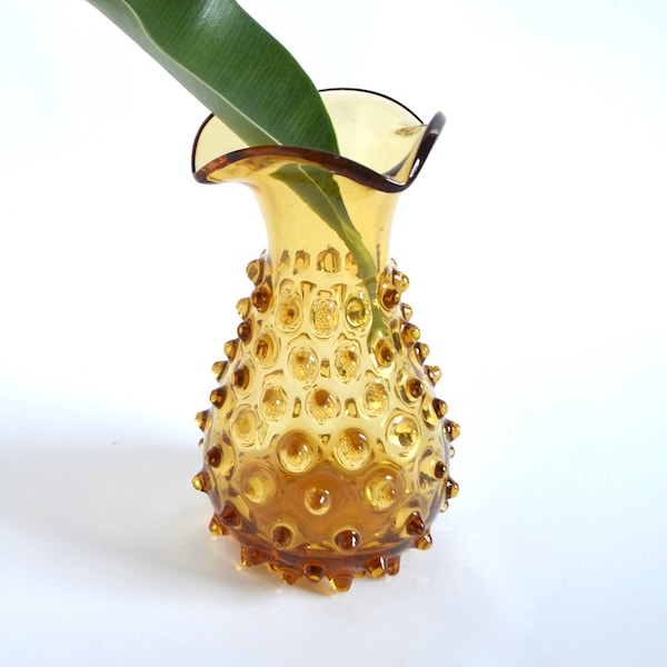 Goldene Mid Century Hobnail Glasvase von Pilgrim Glass Company