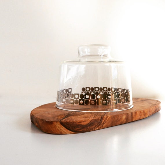Mid Century Geometric Patterned Glass Dome by Pyrex Paired with New Olivewood Tray