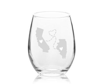 GRABADA Copa de vino de dos estados / Copa de vino de larga distancia / Mejores amigos / Relación / Nuevo hogar / Mamá y papá / Regalo personalizado de papá