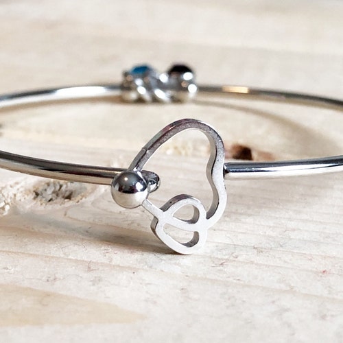 Personalized gift -Double heart bracelet - Birthstone bracelet - Bangle bracelet - Mommy jewelry - Stainless steel bracelet