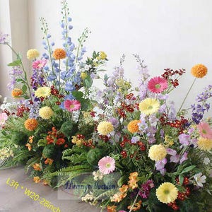 Table Flower Wedding Aisle Wildflowers Colourful Centrepiece