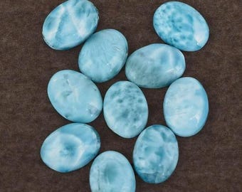 Cabochon ovale di larimar azzurro dominicano di qualità AAA+ con retro piatto, calibrato, per la vendita all'ingrosso di gemme per la creazione di gioielli, tutte le misure disponibili