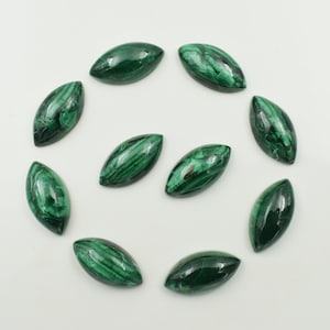 Lote de atacado de cabochão de MALAQUITA, formato de marquise de malaquita natural AAA+ calibrado, cabochão de pedra preciosa de malaquita usado para fabricação de joias