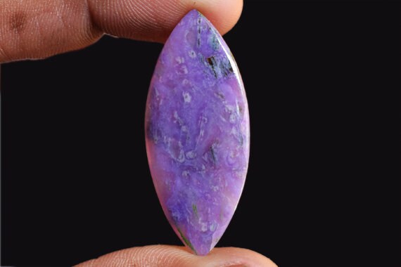 Cabochon Sugilite Africain Naturel 10 CT - Forme Libre - Pierre Précieuse Violette 0037P