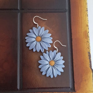 Light blue gray flower earrings, daisy earrings, polymer clay flower jewelry, blue and yellow earrings, gerbera daisy flowers, boho jewelry image 6