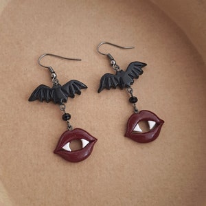 Vampires mouth and bat earrings, vampire halloween earrings handmade from polymer clay, dracula earrings, halloween jewelry, bite earrings image 7