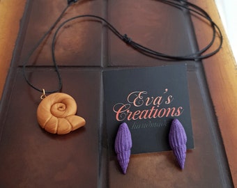 Ursula sea witch inspired jewelry set, purple shell stud earrings, nautilus gold shell pendant,  nautical jewelry set, mermaid jewelry